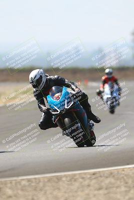media/Sep-20-2025-TrackDaz (Sat) [[27f0cde673]]/A Group/2pm (Turn 9)/